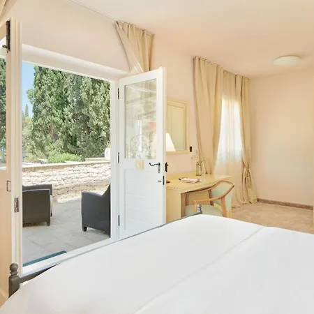 Вилла Luxury Beachfront Palace - Pool,brac